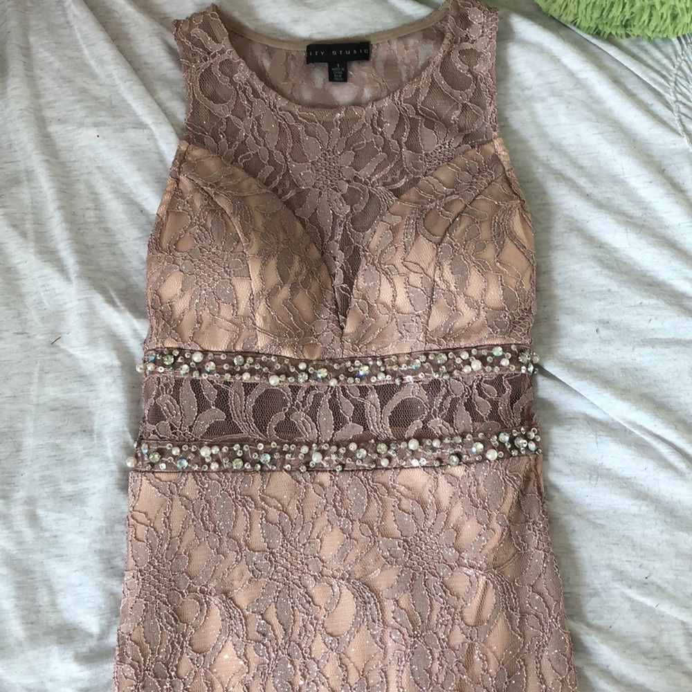 Dress perfect for homecoming or any event!